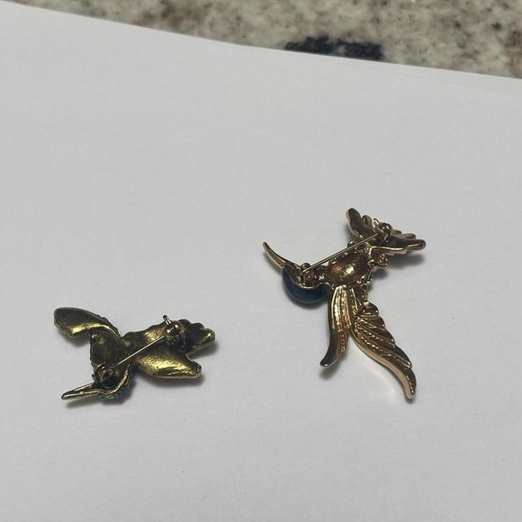 Lot Of 2 Brooch Pins Gold Tone / Hummingbird Birds - Enamel / Rhinestone - Picture 9 of 9